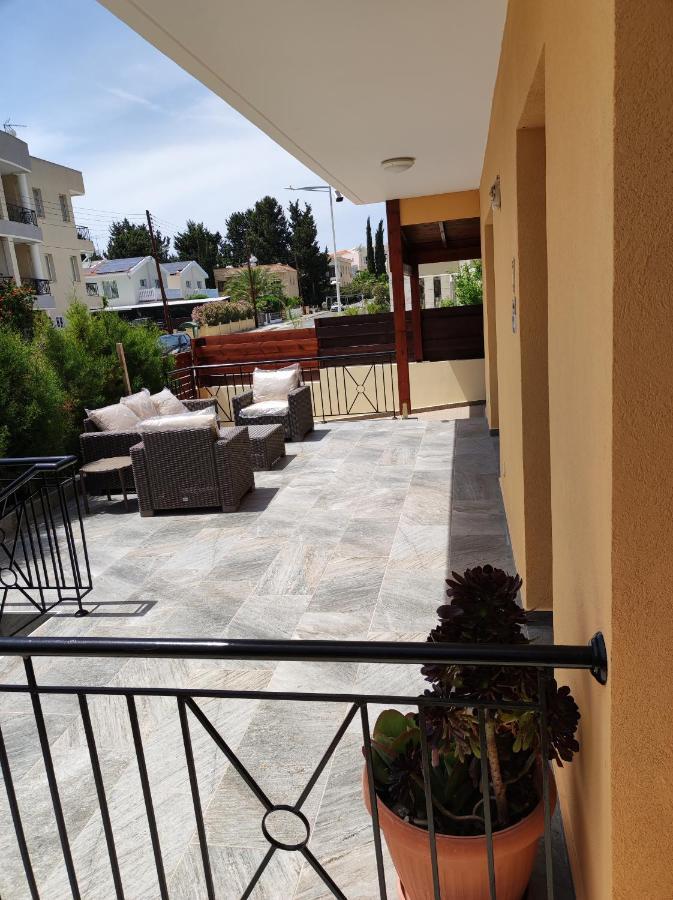 Villa Rina Paphos Esterno foto