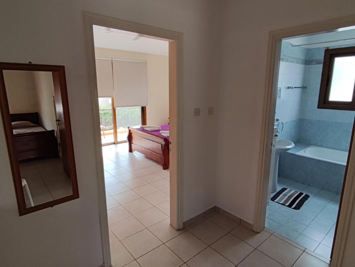 Villa Rina Paphos Esterno foto