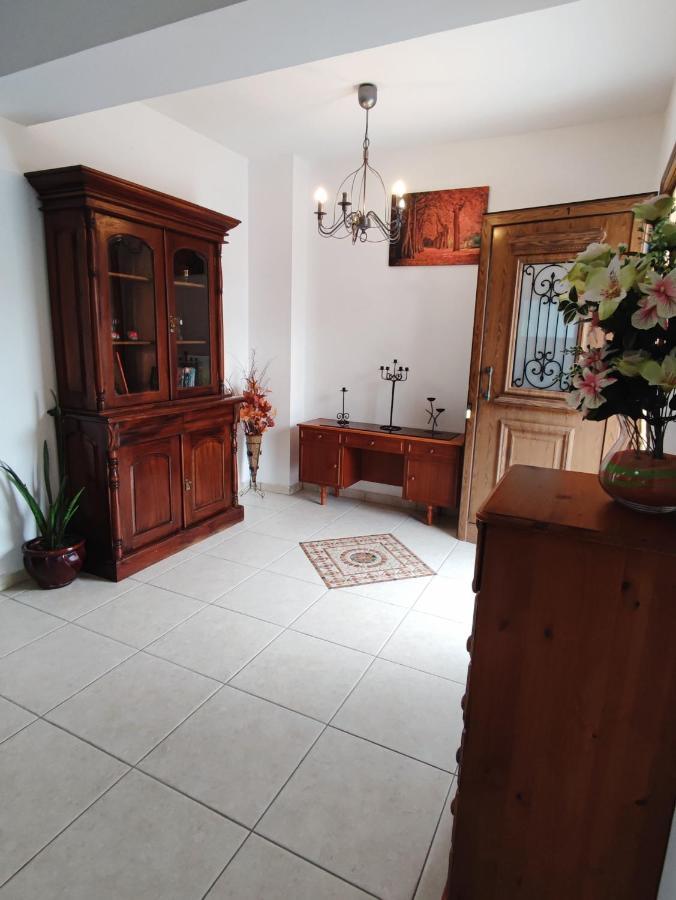 Villa Rina Paphos Esterno foto